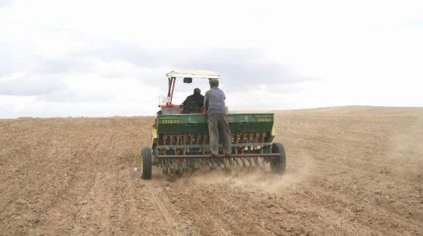 Yozgat Gıda Tarım Ve Hayvancılık İl M&uuml;d&uuml;r&uuml; &Ouml;zdemir&rsquo;den Sertifikalı Tohumluk Uyarısı