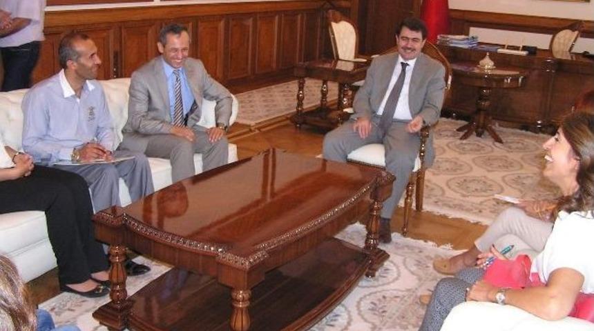 Ekonomi Yazarlarından Vali Vasip Şahin&rsquo;e Ziyaret