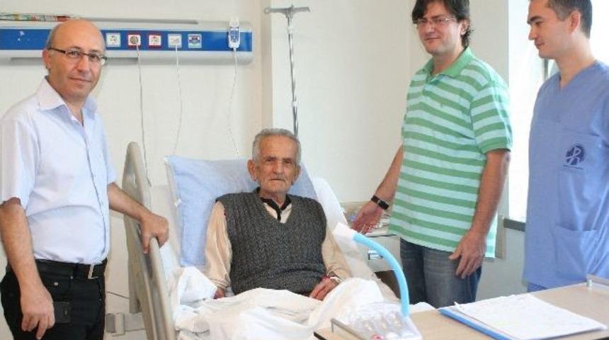 Nefes Darlığı &Ccedil;eken Hasta Ameliyatla Sağlığına Kavuştu