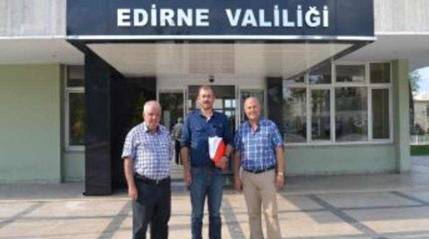 İmzalar Sahil Yolunun Asfaltlanması İ&ccedil;in