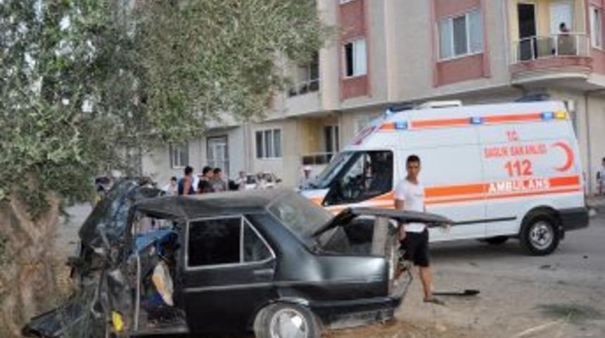 Hurdaya D&ouml;nen Otomobilden Burnu Bile Kanamadan &Ccedil;ıktı