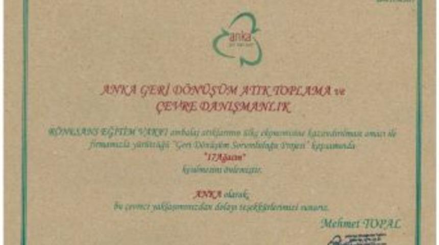 Rönesans Eğitim Vakfı Adana'da 17 Ağaca Daha Hayat Verdi