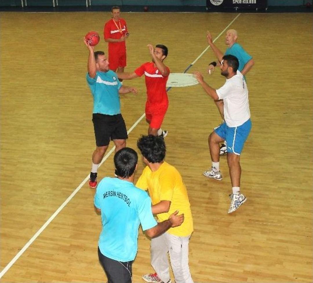 Mersin Hentbol Takımı'nda Hedef İlk 6