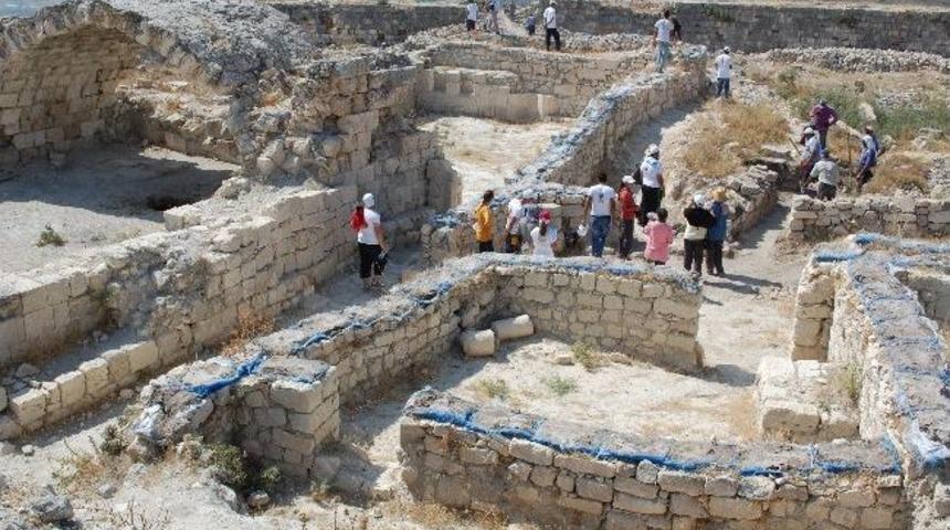 Silifke Kalesi&rsquo;nde 2013 Kazı D&ouml;nemi Başladı