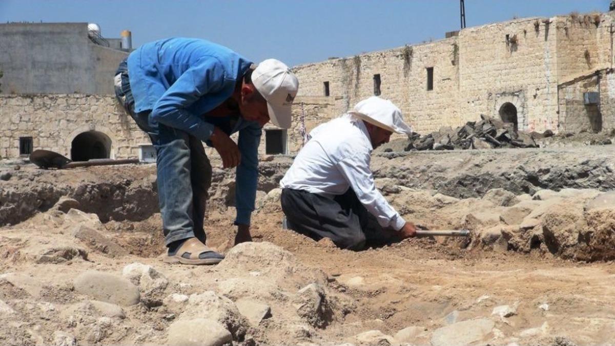 Cizre&rsquo;deki Kazılarda 11. Ve 15. Y&uuml;zyıla Ait Bulgulara Rastlandı
