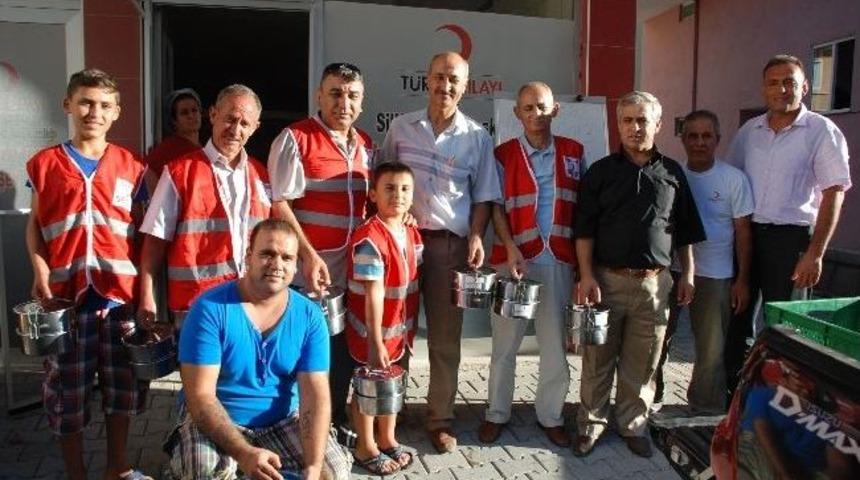 Silifke&rsquo;de Sosyal Market Sevindiriyor