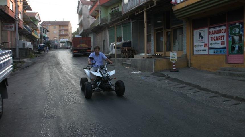 Makam Aracına Haciz Gelen Belediye Başkanı Motosikleti Makam Aracı Yaptı
