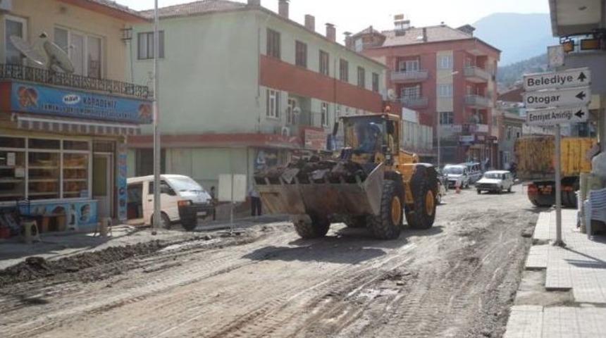 Honaz&rsquo;da &Uuml;styapı &Ccedil;alışmaları Devam Ediyor
