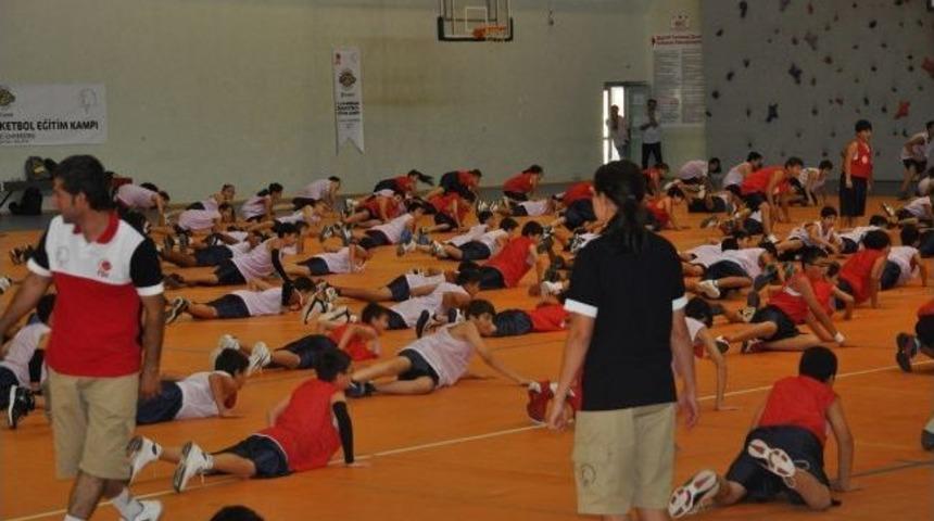 12 Dev Adam Uluslar Arası Eğitim Kampı Başladı