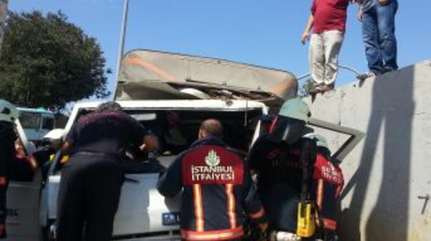 Kadık&ouml;y'de Trafik Kazası: 7 Yaralı
