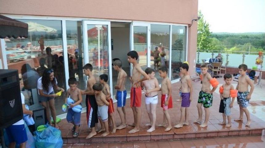 Kartepe Yaz Spor Okullarına En B&uuml;y&uuml;k İlgi Y&uuml;zmeye Oldu