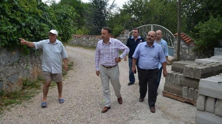 Kartepe &Ccedil;ınarlı Mahallesi'nde Parke &Ccedil;alışması