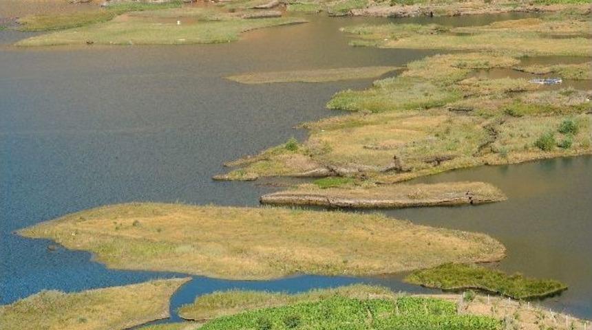 &Ccedil;elikhan&rsquo;da, Y&uuml;zen Adaların Oluşumu