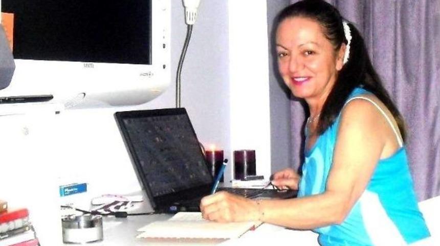 İ&ccedil;ini D&ouml;kt&uuml; &ldquo;şiir&rdquo; Dediler, Oda Kitap Yaptı