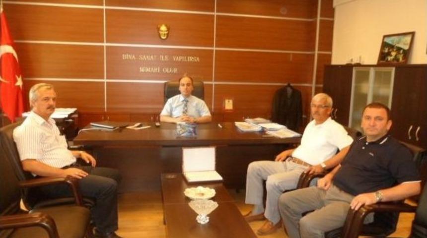 Sakaryalı M&uuml;teahhitlerden Yeni &Ccedil;evre Ve Şehircilik İl M&uuml;d&uuml;r&uuml;ne &ldquo;hayırlı Olsun&rdquo; Ziyareti