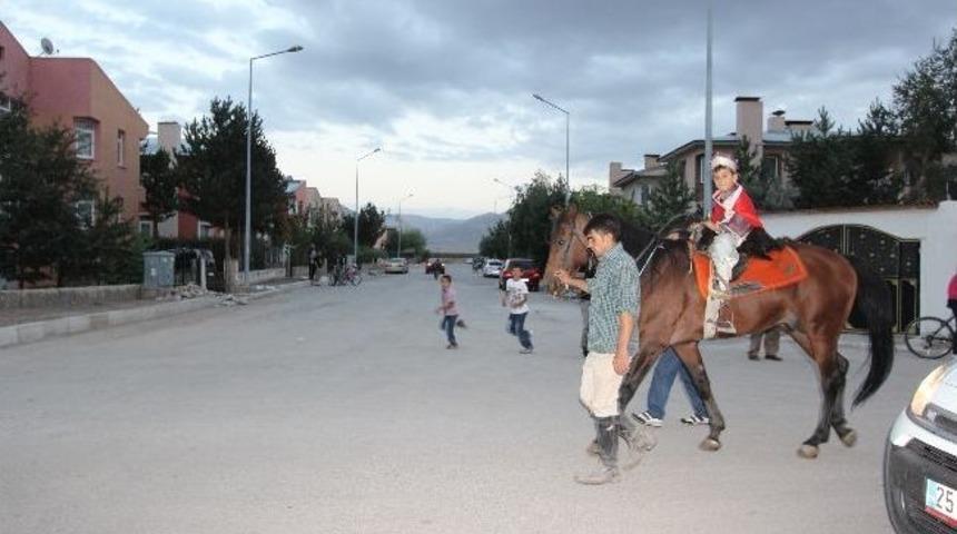 Erzurum&rsquo;da Sıradışı Bir S&uuml;nnet D&uuml;ğ&uuml;n&uuml;