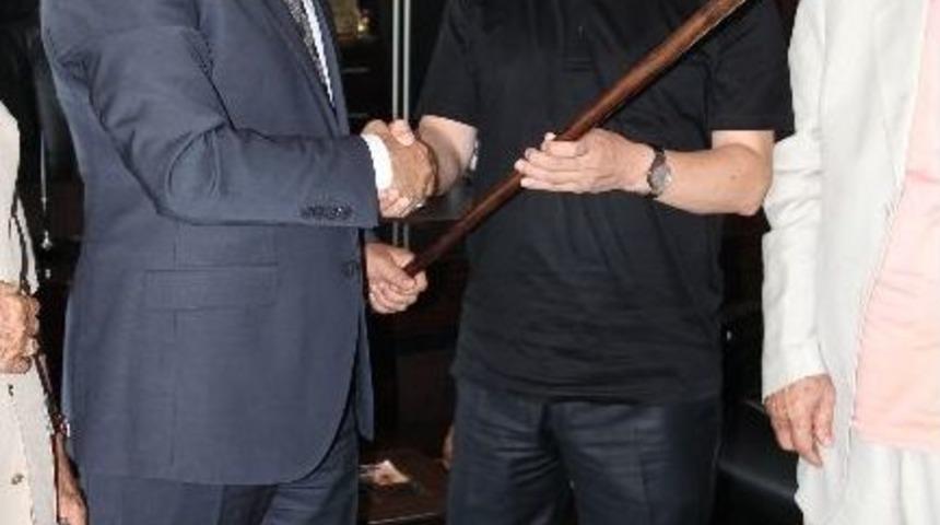 Tuzla Belediyesi&rsquo;nden Ahlat Belediyesi&rsquo;ne Ziyaret