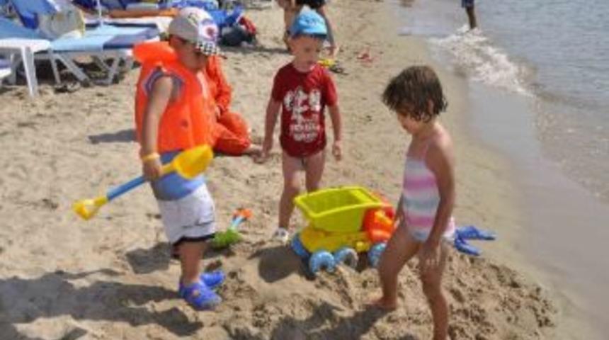 Yazın Dışarıda Fazla Kalmak Risk Oluşturuyor