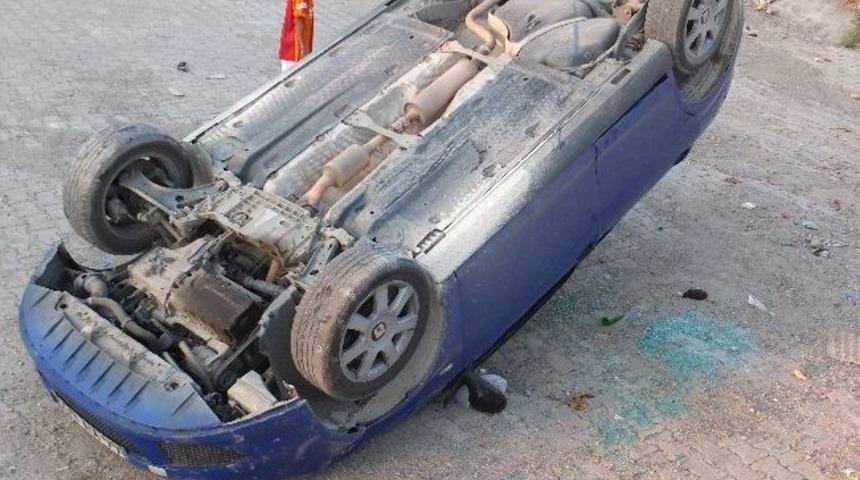 Takla Atan Otomobilde Şans Eseri Yaralanan Olmadı