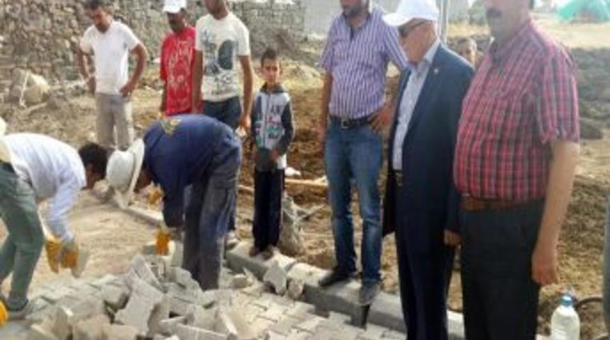 Milletvekili Karayel, Tomarza&rsquo;daki &Ccedil;alışmaları Inceledi