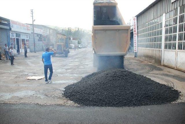 Ereğli’de 56 Bin Ton Sıcak, 180 Bin Metre Kare De Emisyon Asfalt Dökülüyor