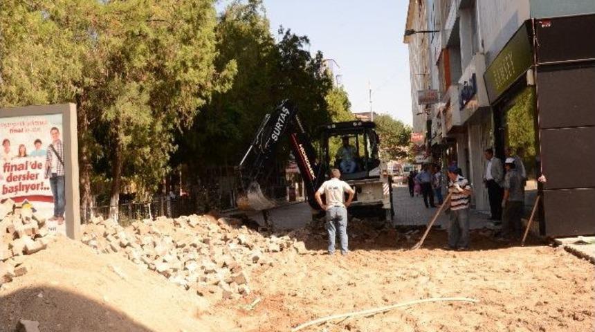 Kırıkkale&rsquo;de Andezit Ve Kilit Parke &Ccedil;alışmaları