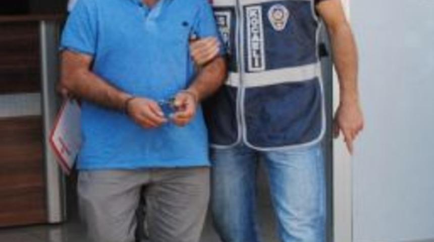 Taksiciyi Darp Edip Para İstedi