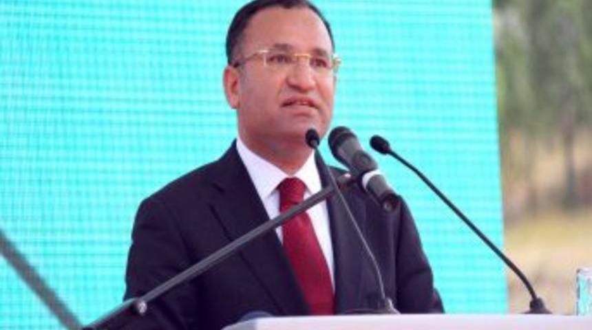 Bozdağ: Kılı&ccedil;daroğlu, Milletin G&ouml;z&uuml;n&uuml;n I&ccedil;ine Baka Baka Yalan S&ouml;ylemiştir
