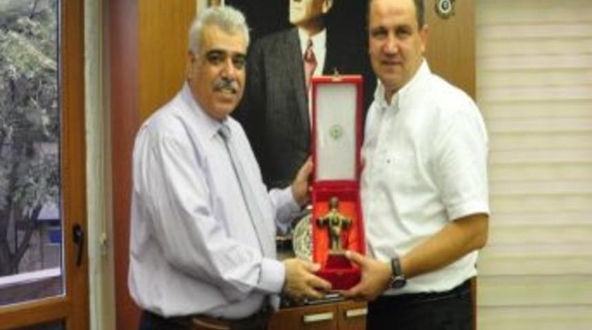 Tayini &Ccedil;ıkan M&uuml;ft&uuml; Akkuş, Belediye Başkanına Veda Ziyaretinde Bulundu