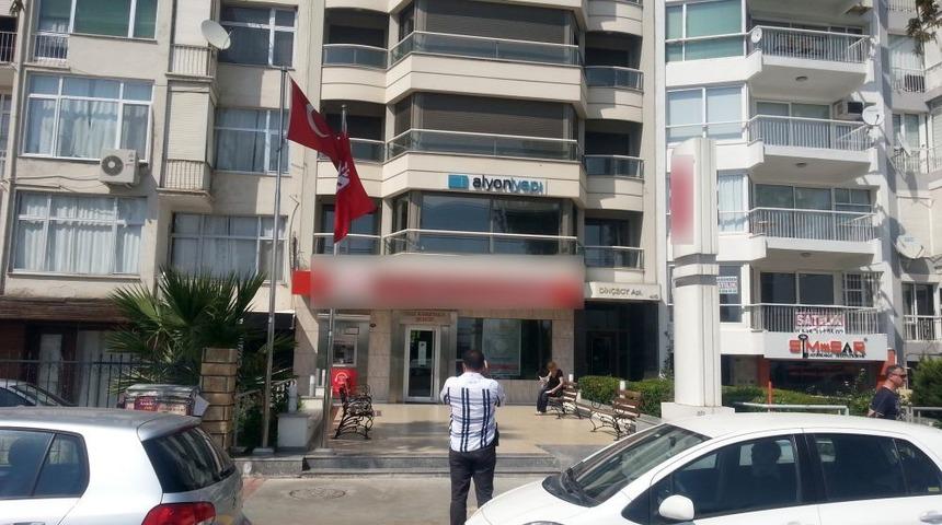 Kuru Sıkı Tabancayla Bankayı Soyan Zanlı Yakalandı