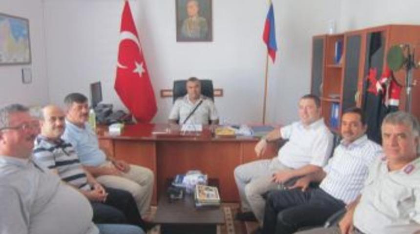 AK Parti &Ccedil;arşamba Y&ouml;netiminden İl&ccedil;e Jandarma Komutanı Y&uuml;zbaşı &Uuml;nal'a Ziyaret