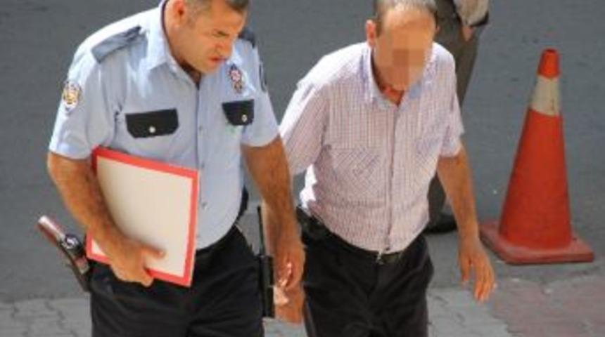 Tabancayla Yakalanan Şahıs G&ouml;zaltına Alındı