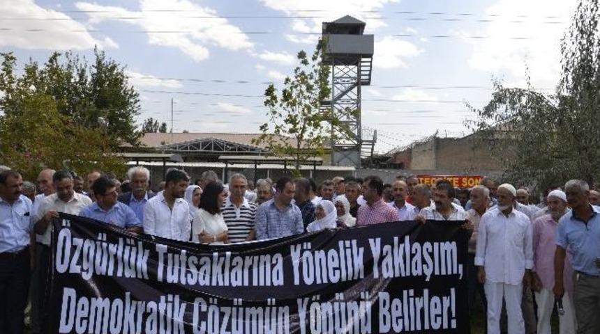 Bdp İstanbul Milletvekili Sebahat Tuncel: