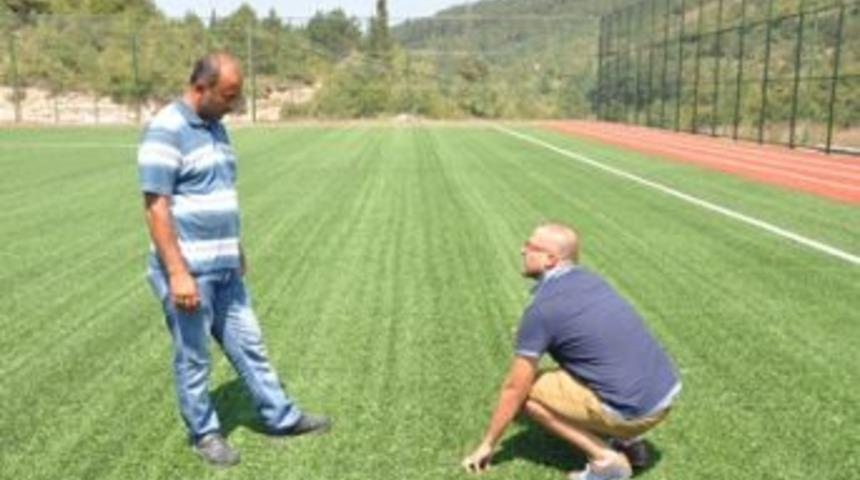 Alaplı'da FİFA temsilcisi sahayı test etti