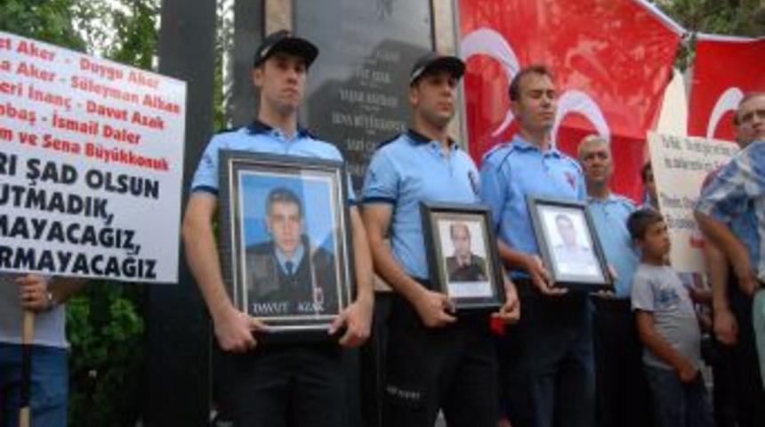 Gaziantep&rsquo;teki Ter&ouml;r Saldırının Kurbanları Anıldı