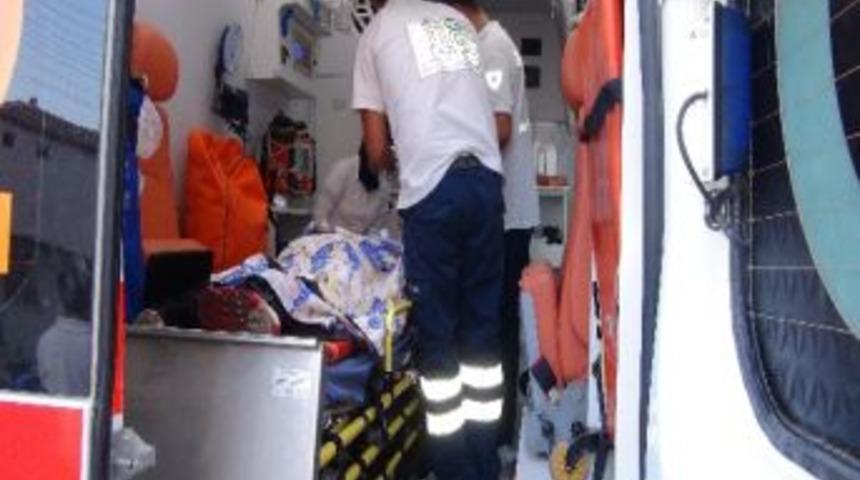 Turgutlu&rsquo;da Bı&ccedil;akla Yaralama