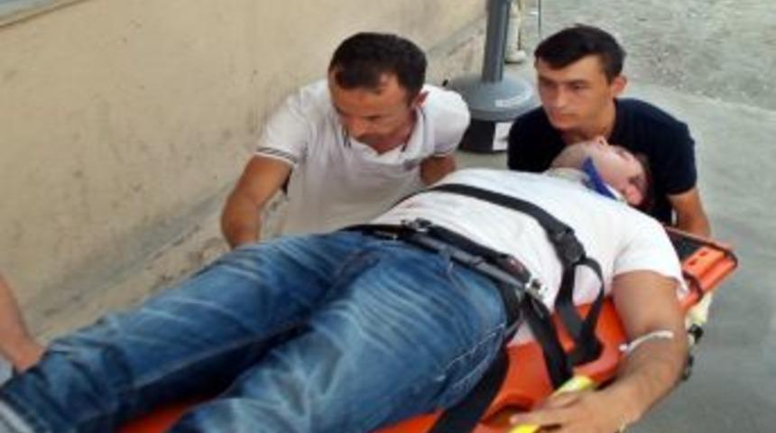 Sapanca'da Trafik Kazaları: 2 Yaralı