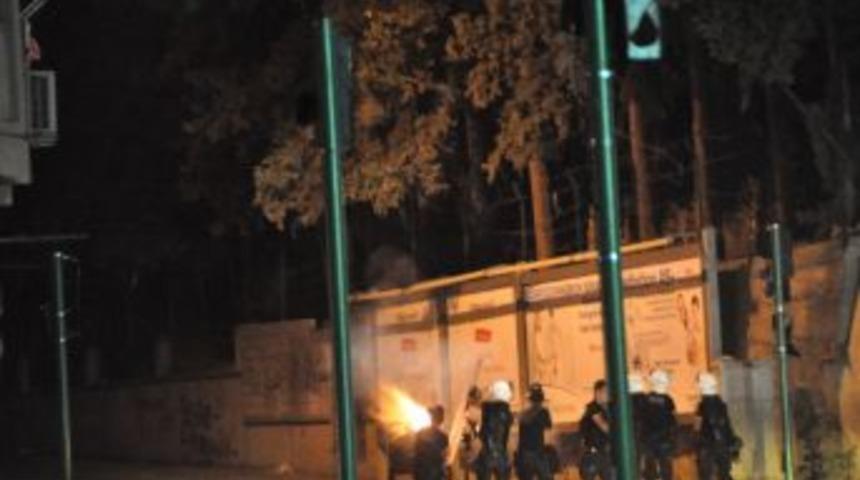 Hatay&rsquo;daki Izinsiz G&ouml;steriye Polis M&uuml;dahalesi