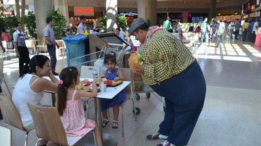 Piazza&rsquo;da &ldquo;dest-i İzdiva&ccedil;&rdquo;