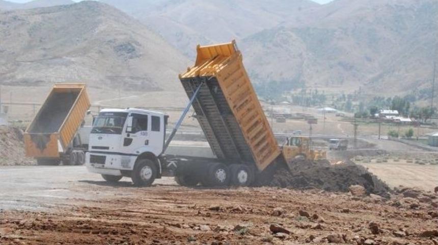 Bitlis Belediyesi&rsquo;nden Yol &Ccedil;alışması