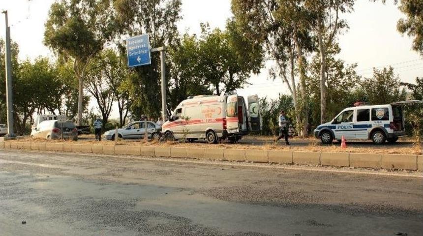 Sel&ccedil;uk'taki Kazada 2 Kişi Yaralandı