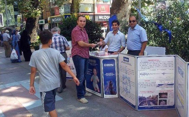 Kocaeli'de Deprem Eğitim Stantları Vatandaşları Bilinçlendirdi