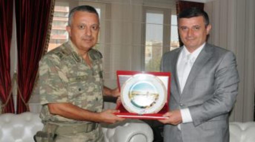 Tuğgeneral Necdet K&ouml;se&rsquo;den Vali Arslan&rsquo;a Veda Ziyareti