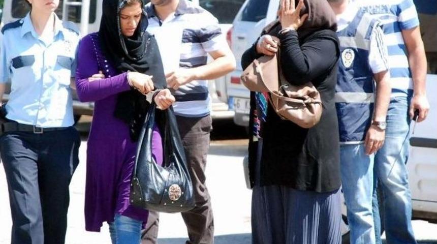 Suriyeli Anne-kız Yankesicilikten Adliyeye Sevk Edildi