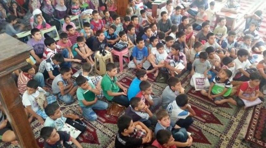 200 Kur&rsquo;an Kursu &Ouml;ğrencisi &ldquo;gen&ccedil;lik Ş&uuml;heda&rsquo;nın İzinde&rdquo; Belgeselini İzledi