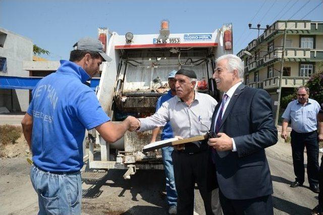 Büyükşehir Sarıhamzalı’yı Asfaltlıyor