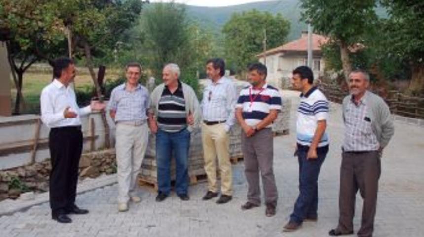 Haydariye K&ouml;y&uuml;ne 4 Bin Metrekare Parke Taşı D&ouml;şendi