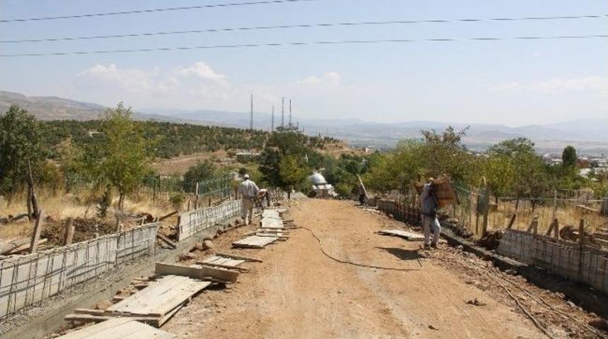 Mezarlıkların &Ccedil;evresi D&uuml;zenleniyor