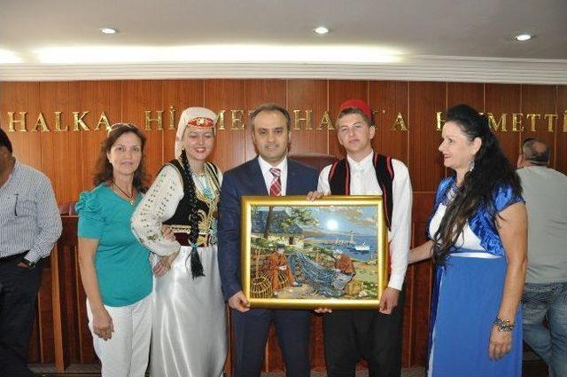 Başkan Aktaş Misafir Folklor Ekiplerini Ağırladı 1