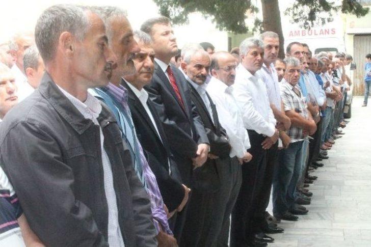 Trabzon’un Yomra İlçesindeki Heyelanda Hayatını Kaybeden Şakire Ateş Son Yolculuğuna Uğurlandı G1